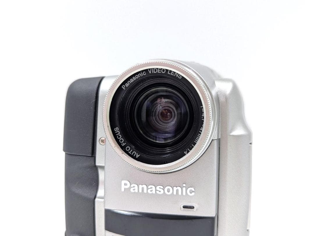 miniDVのダビングに！ Panasonic ビデオカメラ NV-DS5 01