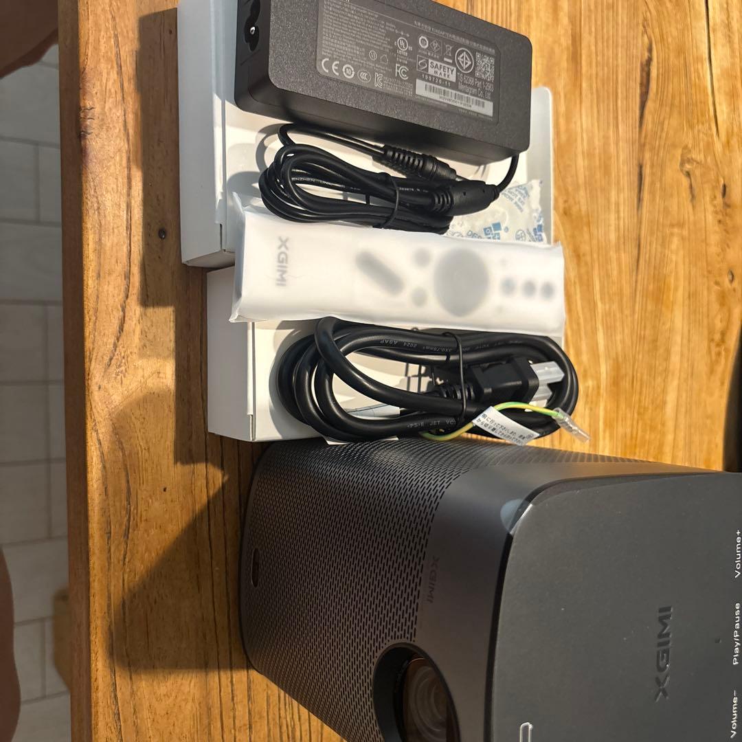 プロジェクター whitedooR