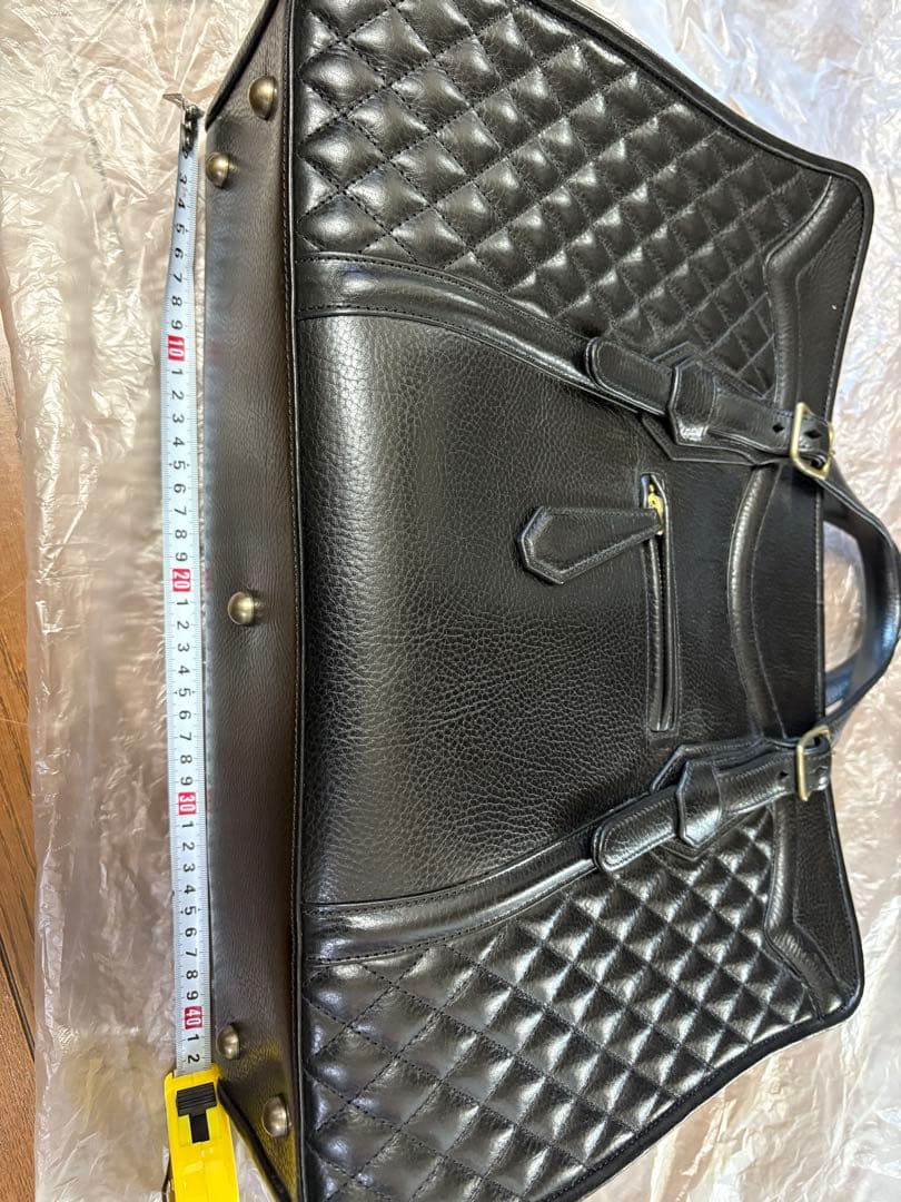 黒レザーキルティングビジネスバッグ