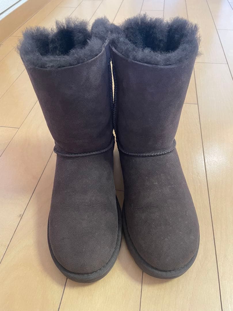 UGG ブラウン リボン付き ムートンブーツ23