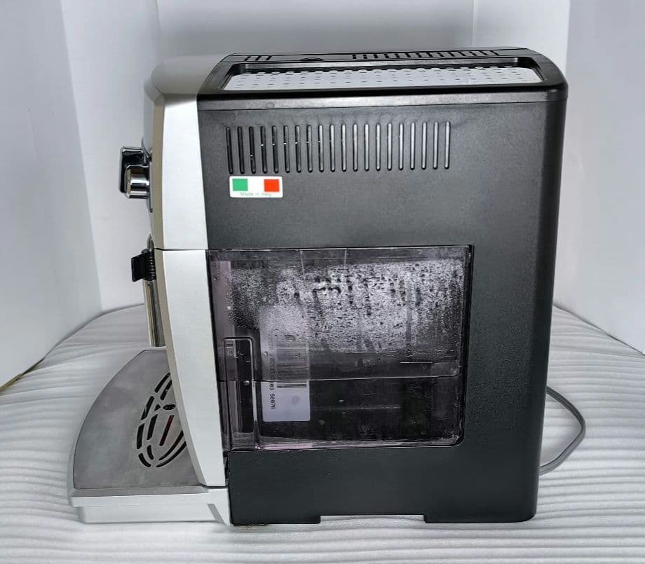 デロンギ　マグニフィカ　全自動エスプレッソマシン　ESAM03110　022