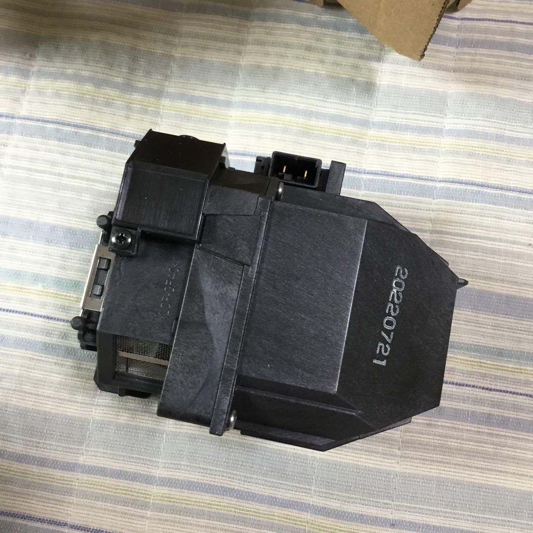 未使用EPSON ELPLP80 プロジェクターランプ 245W