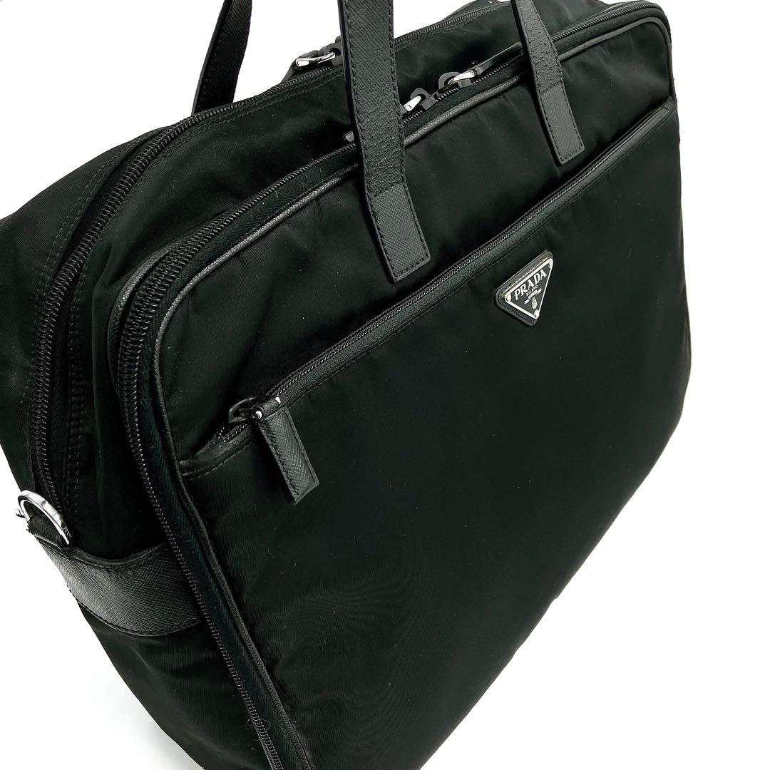 【PRADA】2wayバッグ　ビジネスバッグ　三角ロゴプレート　ナイロン　黒色