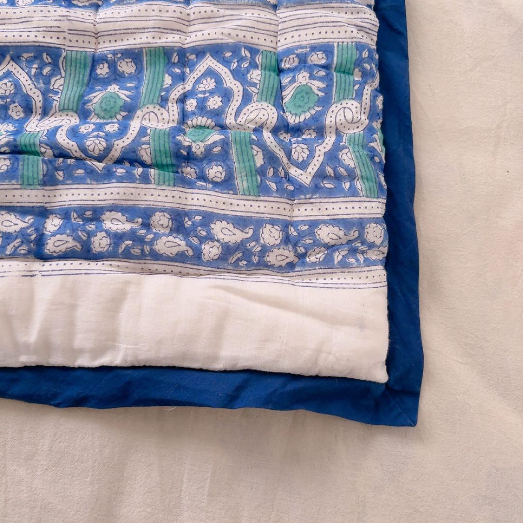 キルト　ブロックプリントキルト　インドの布団　ソファーカバー　ベッドカバー