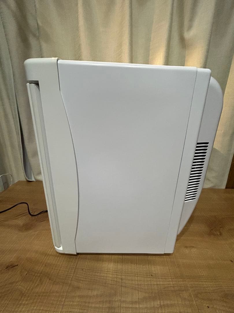 専用★ポータブル保冷温庫25L ハローキティ　当選