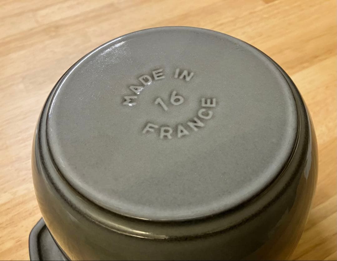 ストウブ ラ ココット デ ゴハン M 16cm グレー