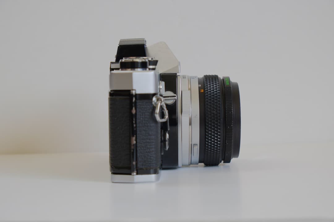 OLYMPUS　OM-1　50mm　f1.8 フィルムカメラ　動作確認済み