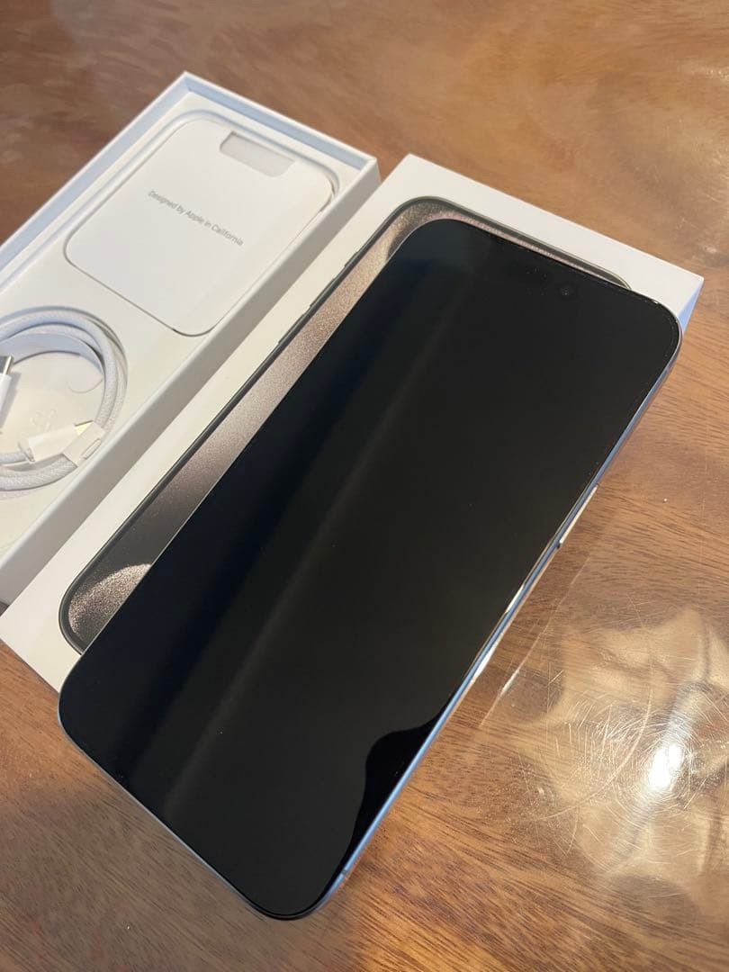 iPhone 15 Pro Max 512GB ナチュラルチタニウム