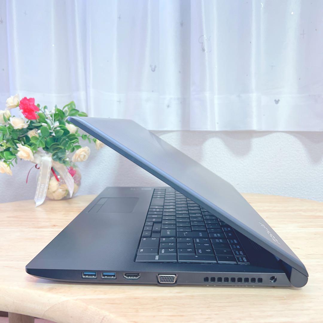 美品、メモリ8G、高速SSD、Win11、オフィス2021、イラレ、バッテリー可