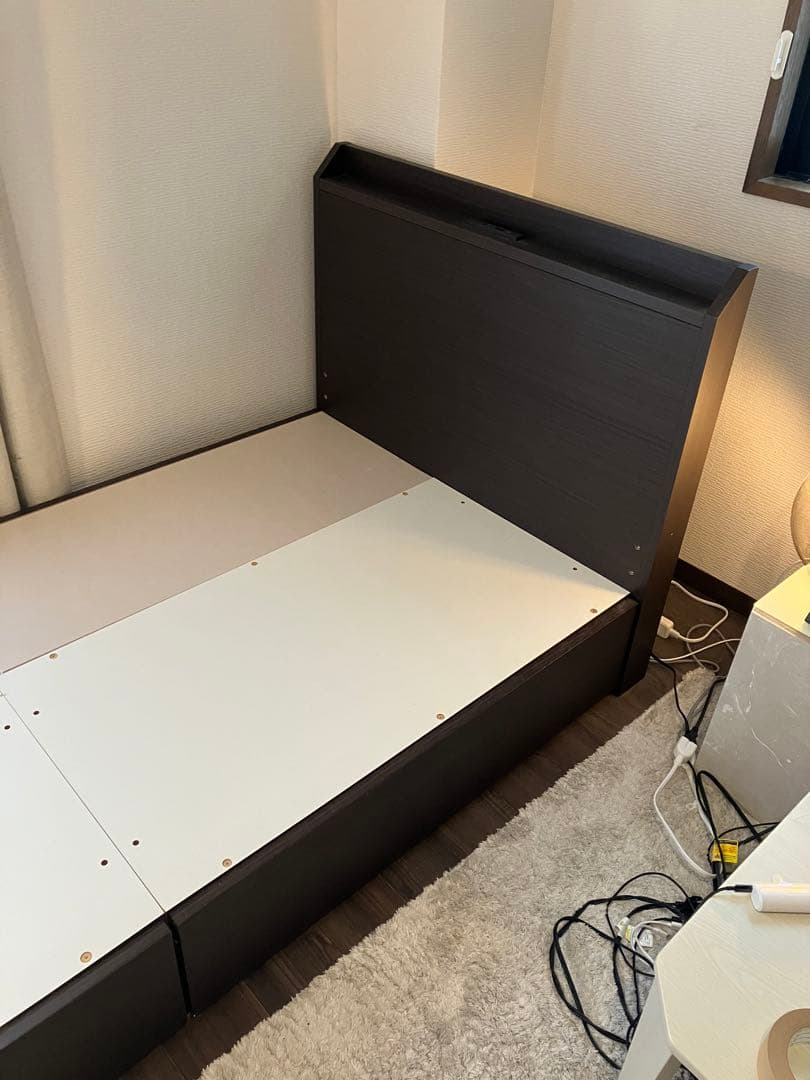 NITORI ベッドフレームシングル・ダークブラウン色 収納2口＋コンセント付き