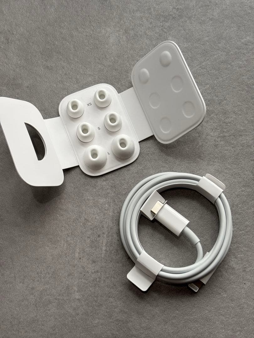 airpods pro2 magsafe対応　lightning充電端子