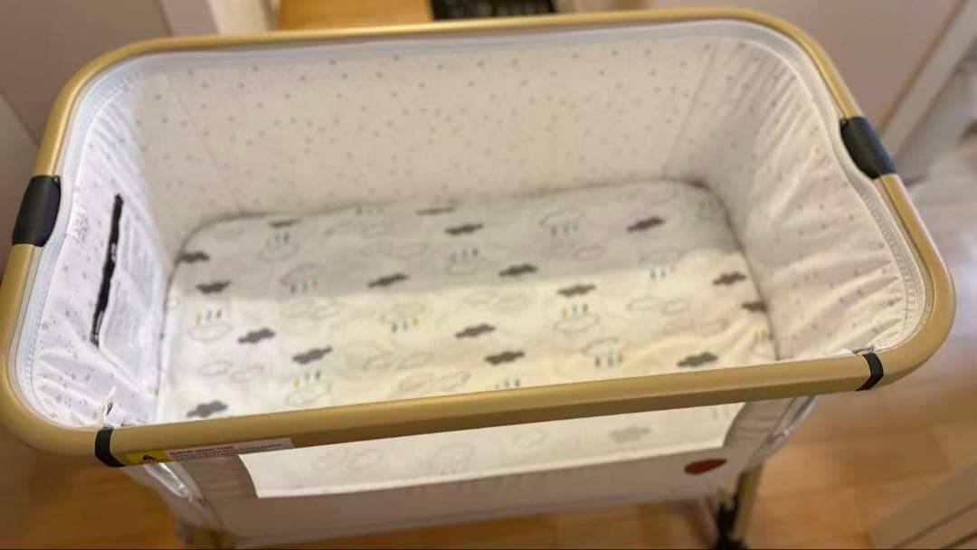 ベビーベット　折りたたみ　添い寝ベット　揺りかごに変身可能　新生児0か月〜