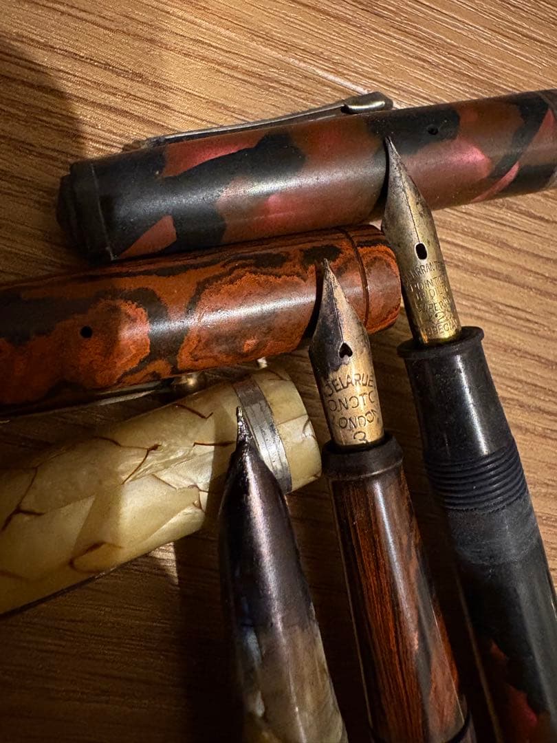 d*3様 万年筆　まとめ29本　モンブラン　シェーファー　プラチナ　ペリカン　パ