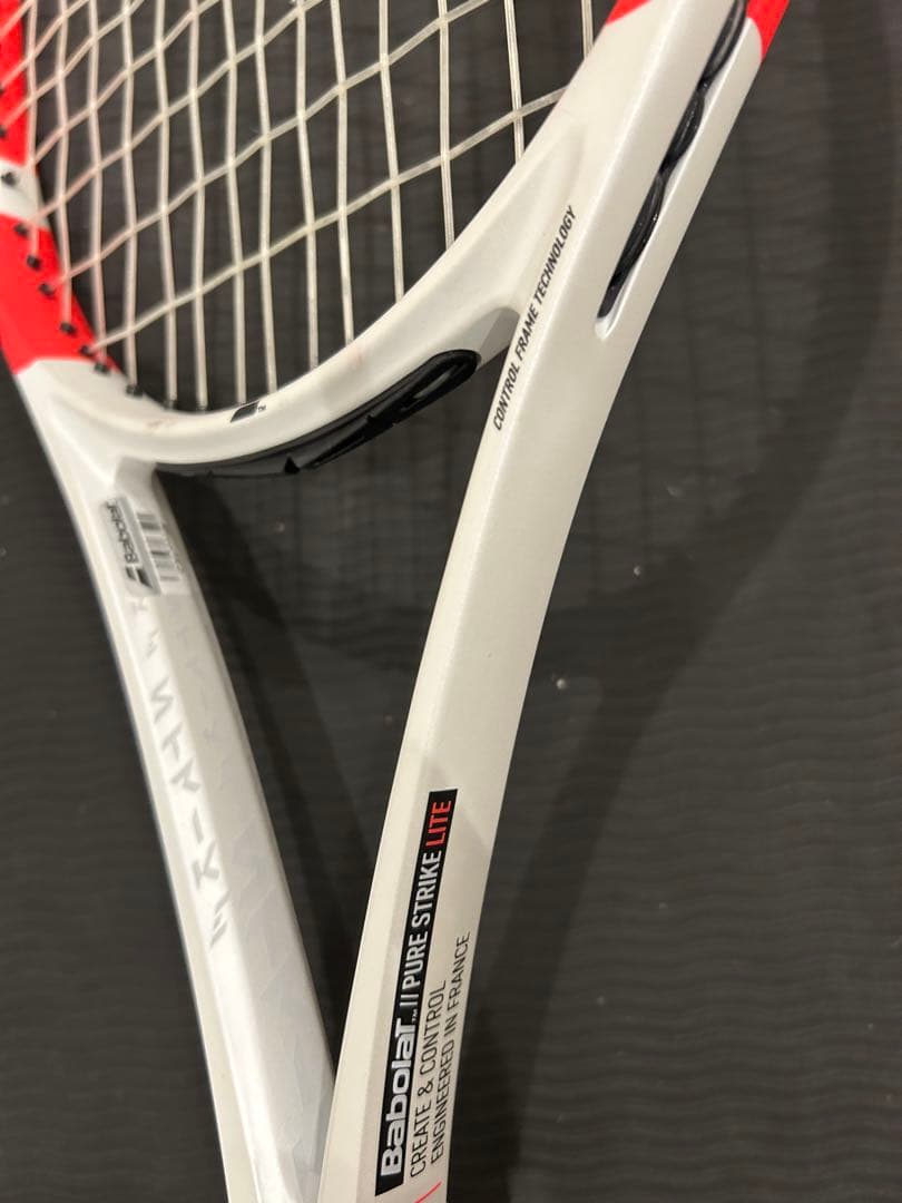 【新品未使用】Babolat ピュアストライク　265g