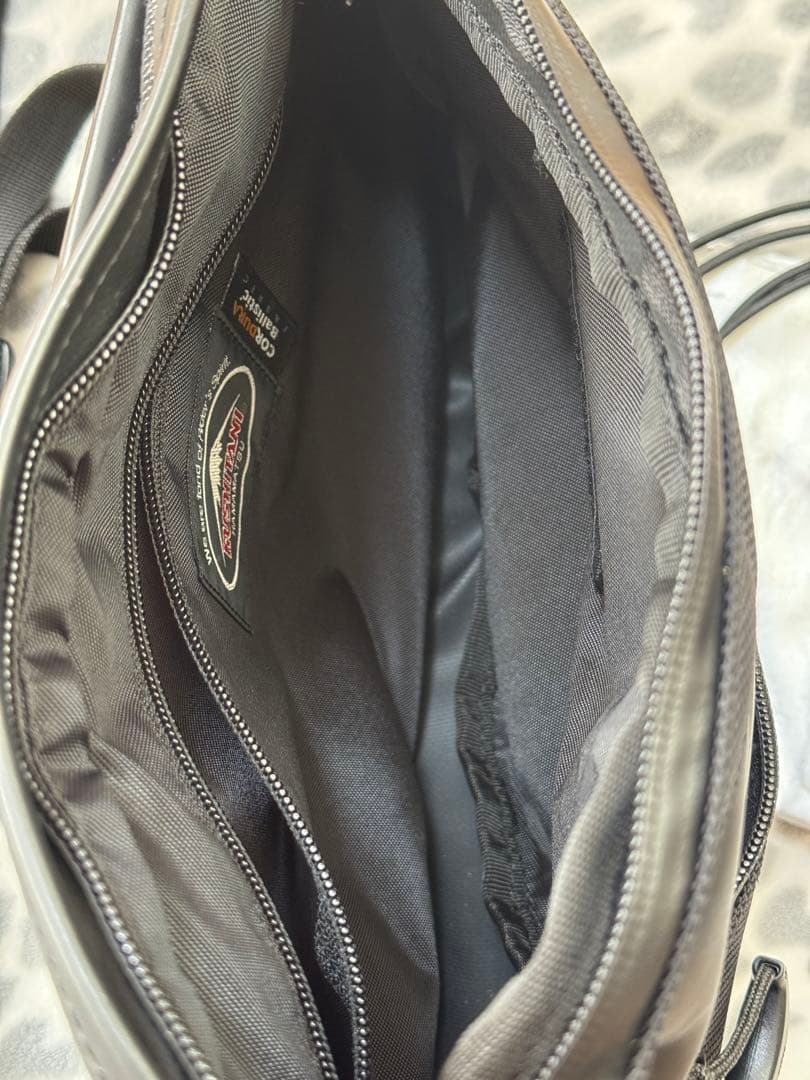 美品 KUSHITANI クシタニ K-3603 ワンショルダーバッグ