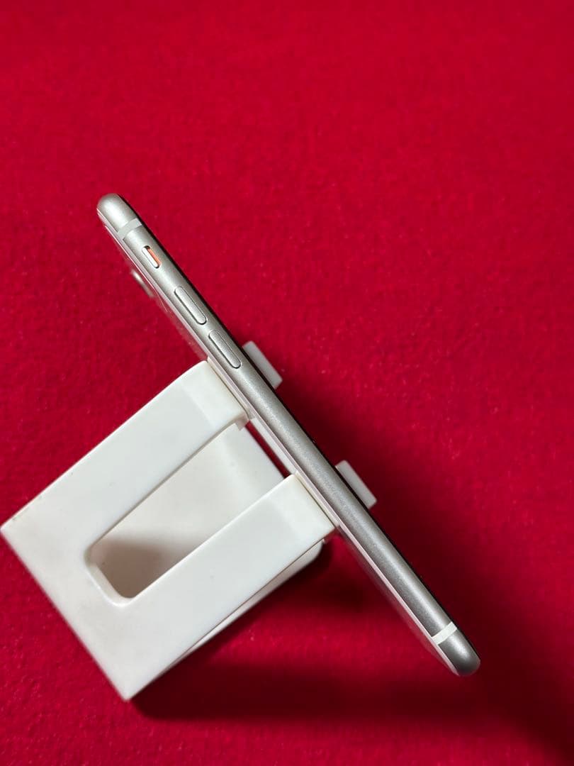 【3145】iPhone SE3第3世代スターライト 64GB simフリー