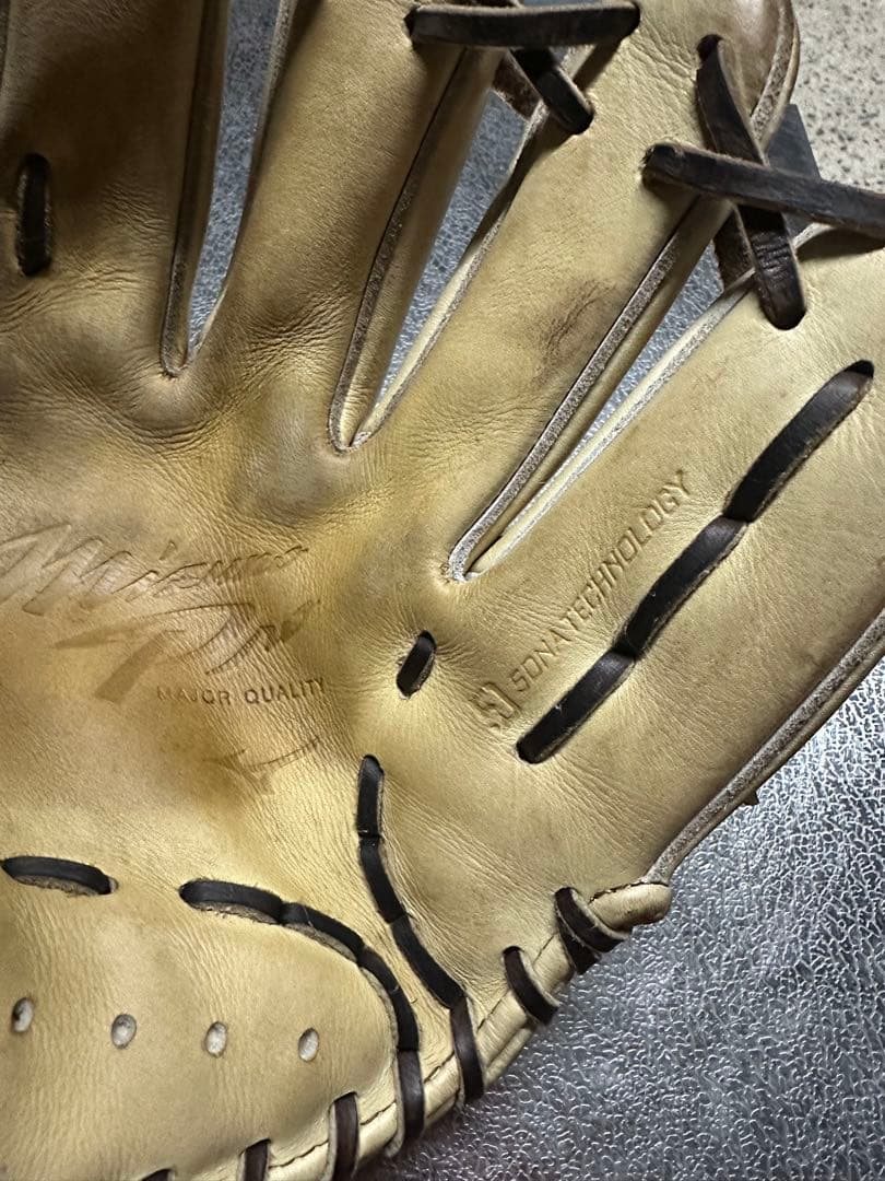 ミズノプロ　硬式グローブ　内野用