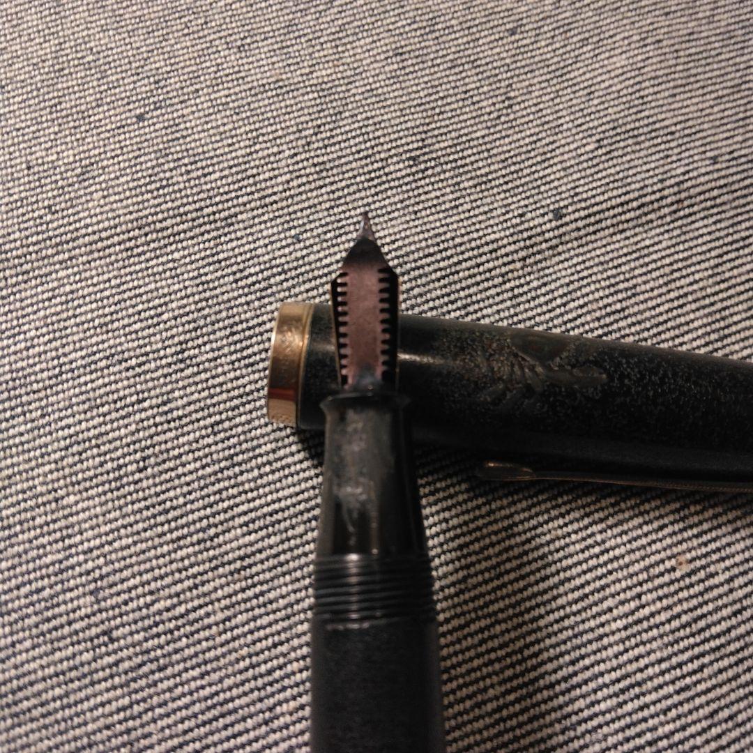 古い　高蒔絵の万年筆　蟹　中古品　漆