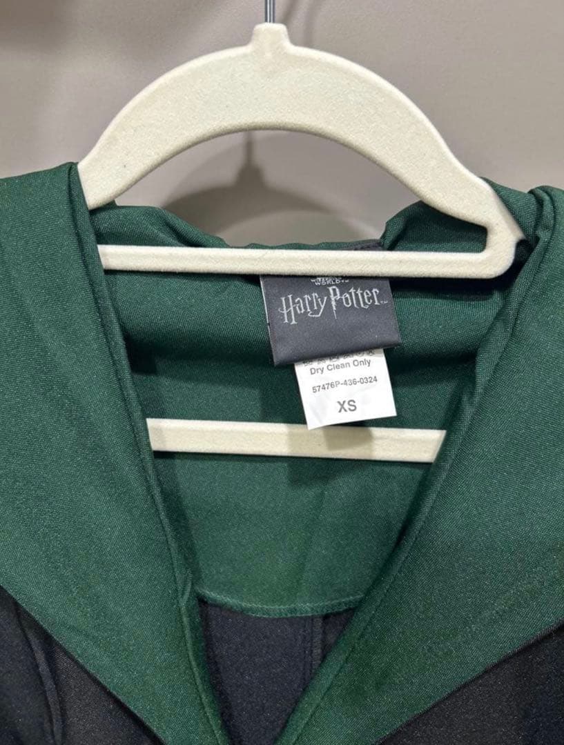 ワーナーブラザーズ ハリーポッター スリザリン　ローブ　セーター等5点セットXS