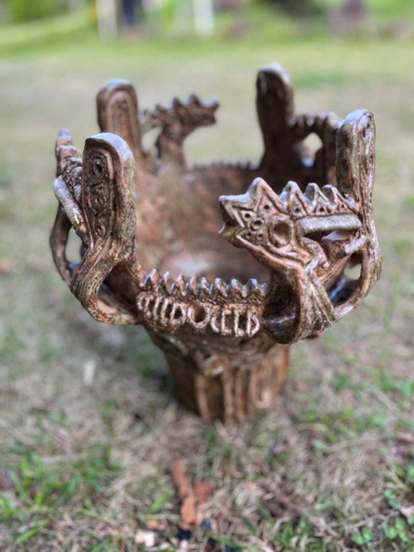 火焔型土器　模造品　レプリカ