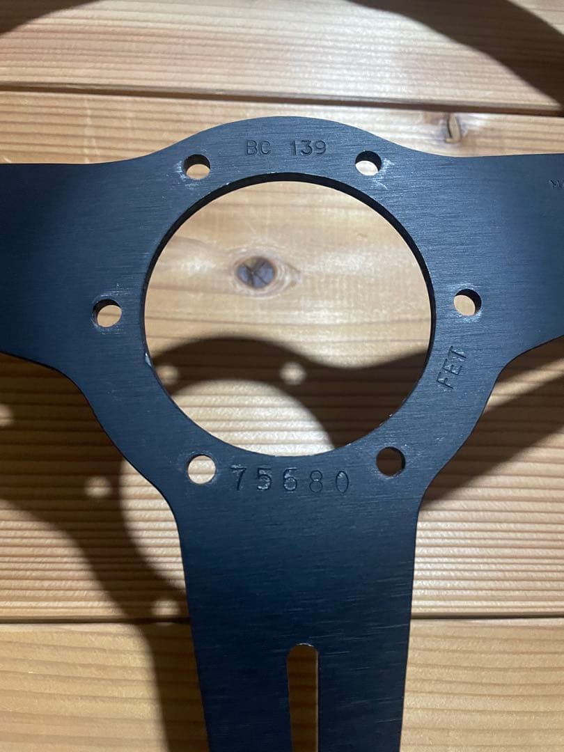 三*谷様 ★極美品★ナルディCLASSIC ウッド/ブラックスポーク（36φ）N