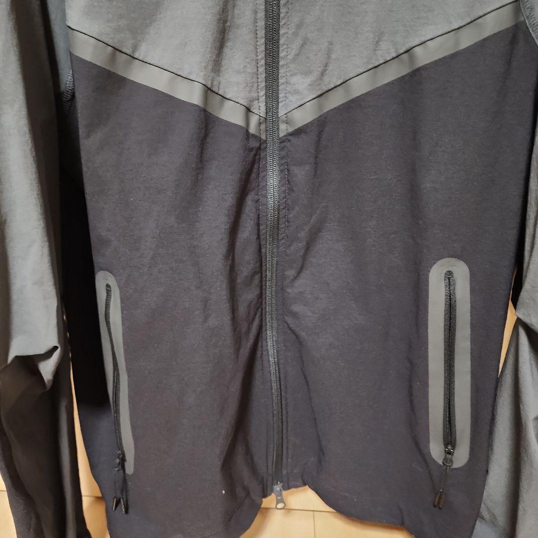 ぐ*ー様 NIKE テックウィンドランナー Mサイズ グレー/ブラック
