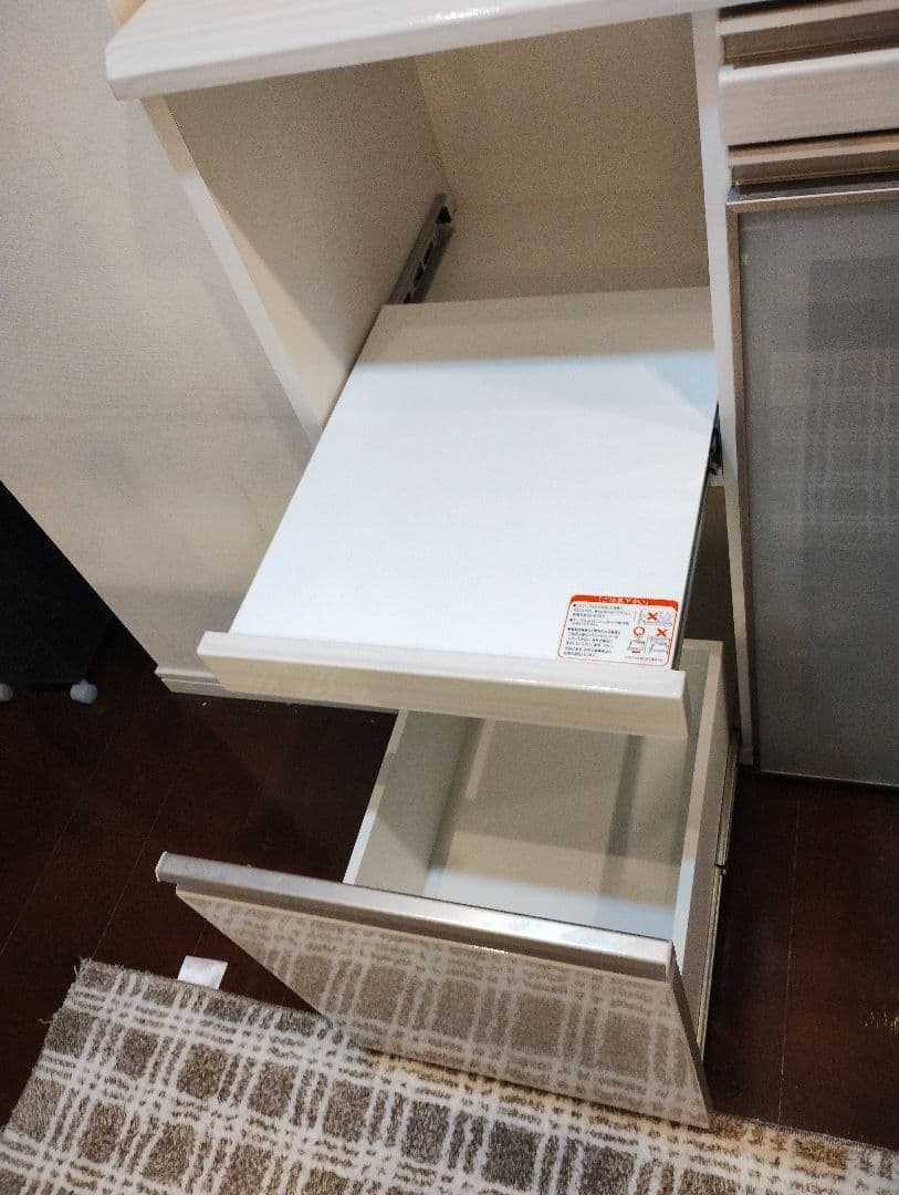 最終値下げ　ホワイト 食器棚・キッチンハイカウンター