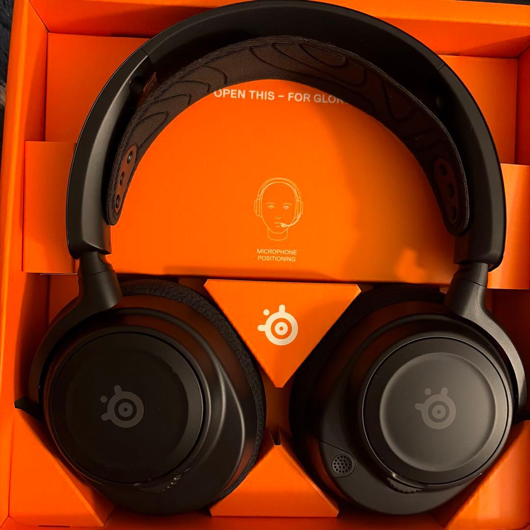 【美品】　SteelSeries Arctis Nova 7 Wireless