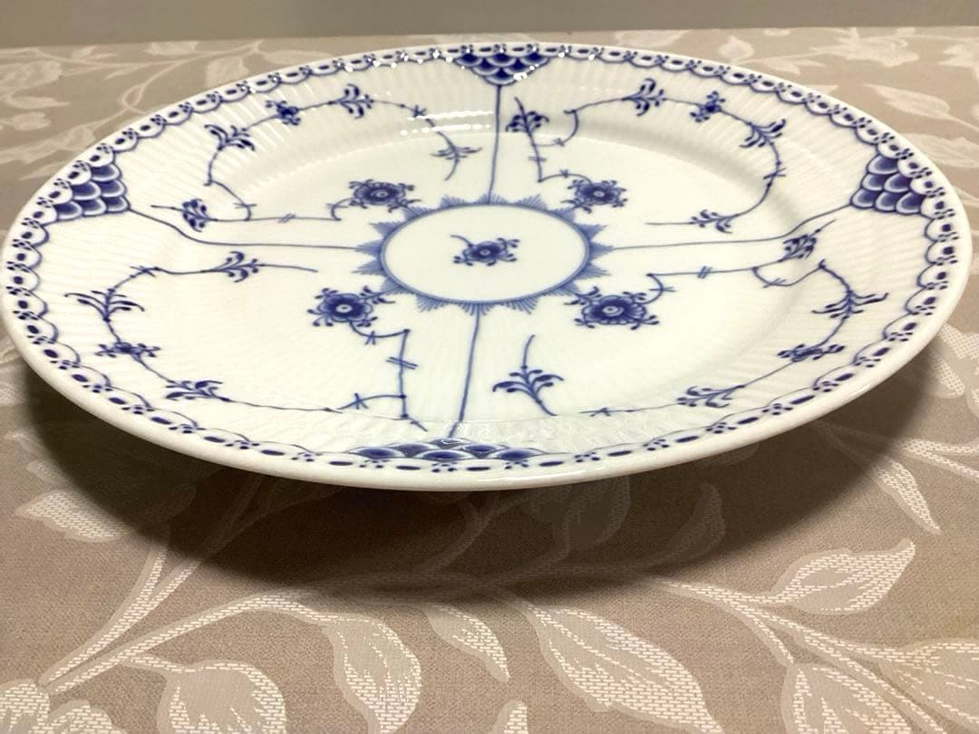 ロイヤルコペンハーゲン　ブルーフルーテッド ハーフレース　プレート　25cm