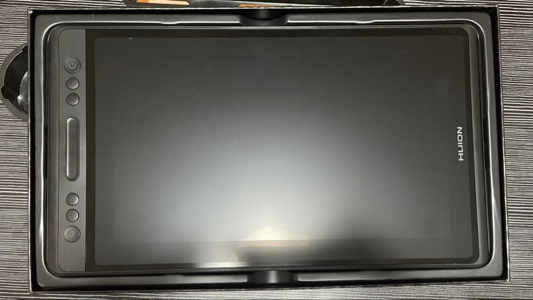 HUION KAMVAS Pro13 13.3インチ