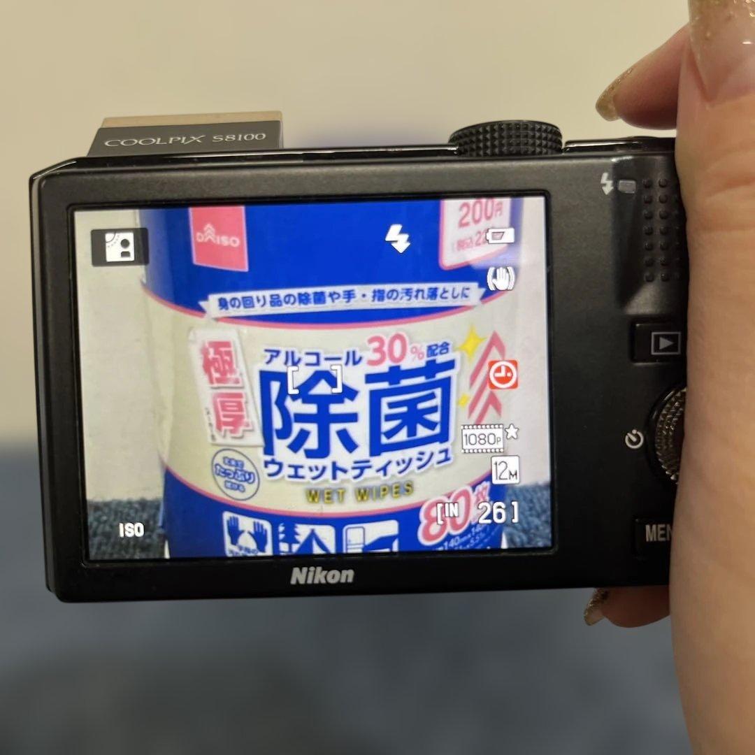 Nikon COOLPIX S8100 ゴールド コンデジ　ニコン