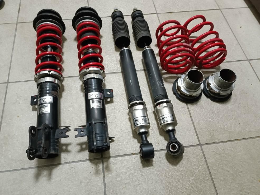 スイフトスポーツZC32Sフルタップ式車高調RSR