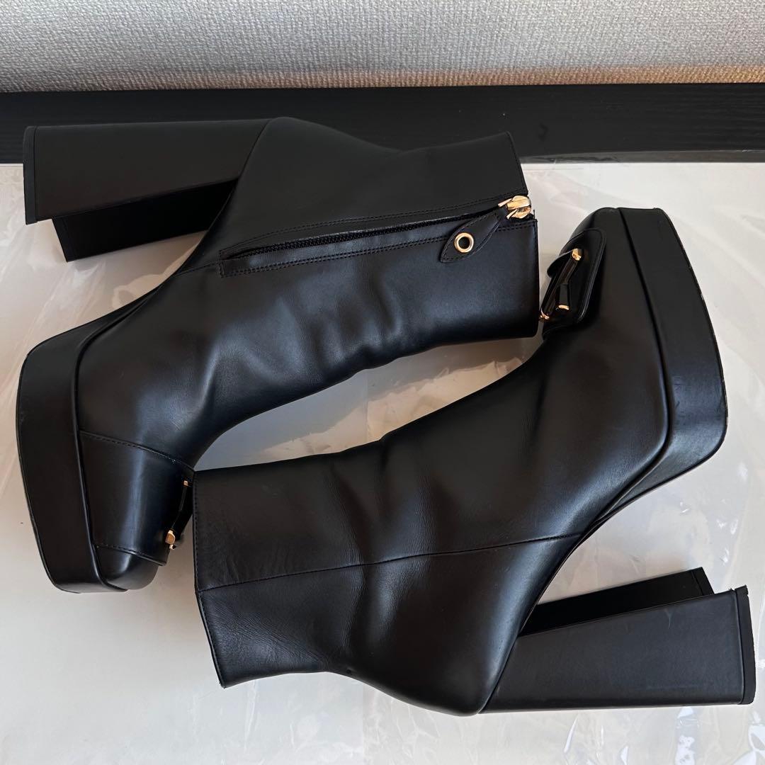 ルイヴィトン　シェイクライン　LV 厚底　アンクルショートブーツ　ブーティ