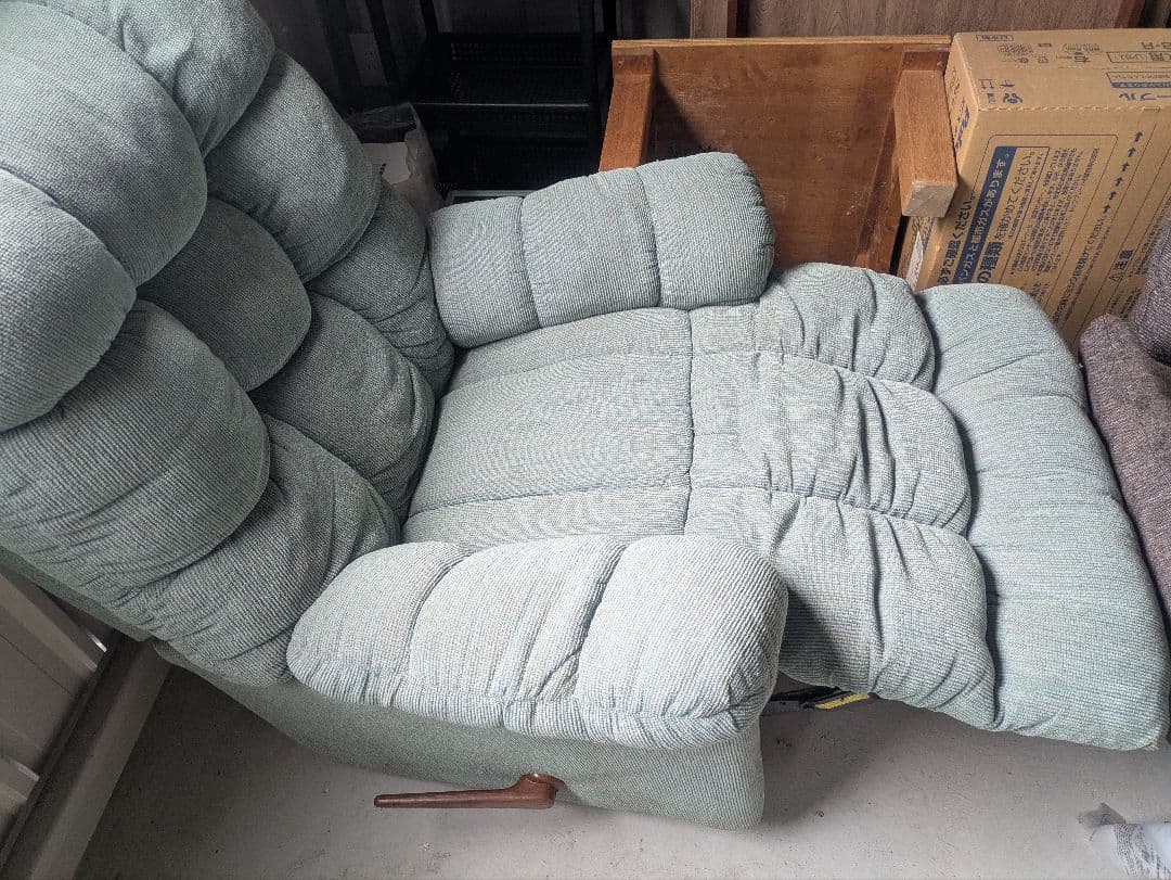 リクライニング機能付き1人掛けソファ　アメリカ製 淡い緑色