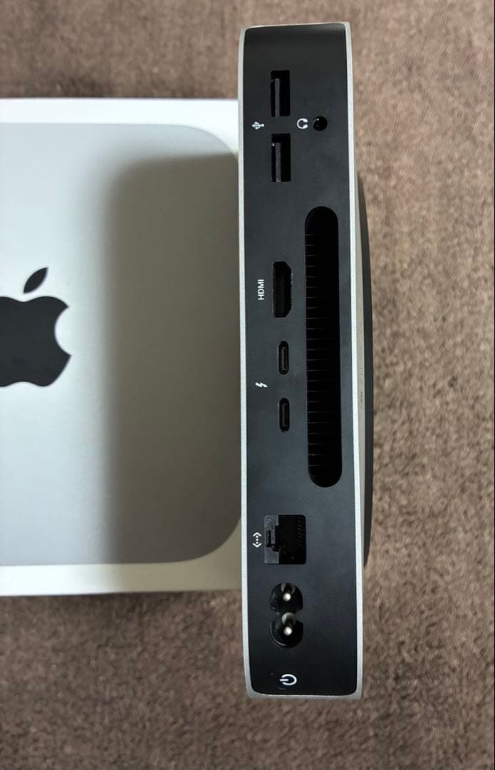 Macデスクトップ Mac mini M2 8GB / 512GB