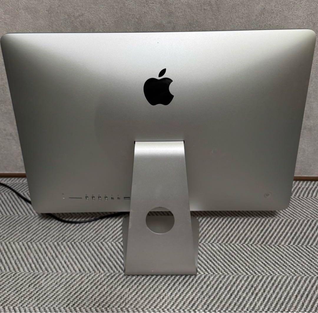 Apple iMac 21.5インチ シルバー 本体(2013年モデル)