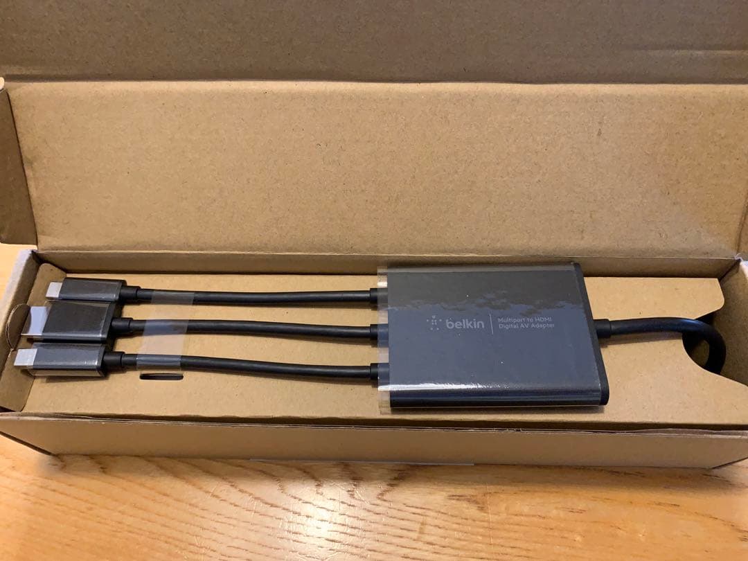 Belkin マルチポート変換ケーブル HDMI Digital AV アダプタ