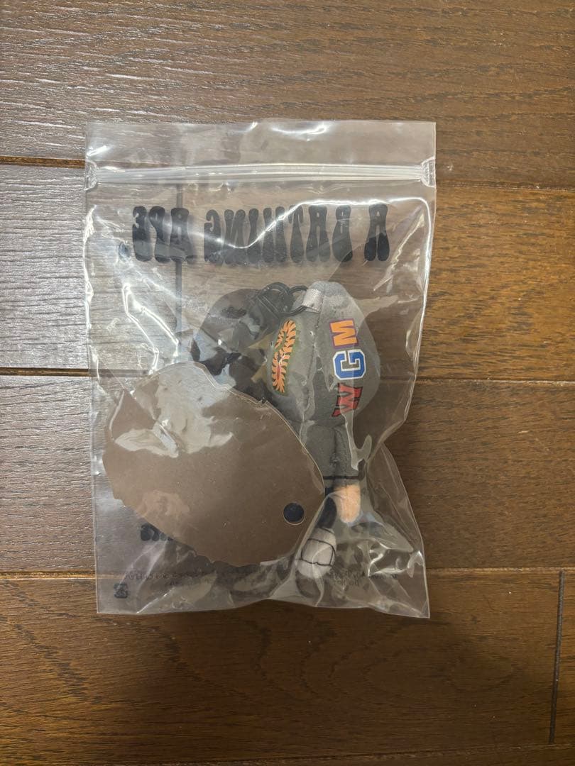 A BATHING APE sharkキーホルダー未開封品