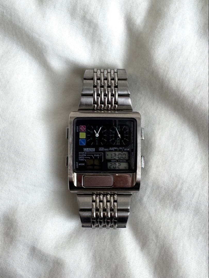 CITIZEN インディペンデント デジアナ 黒文字盤 腕時計