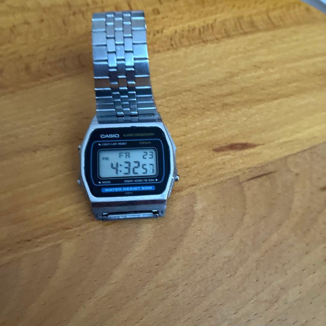 希少　カシオ　デジタルアラームクロノグラフ　「415w34ブルーバーモデル」