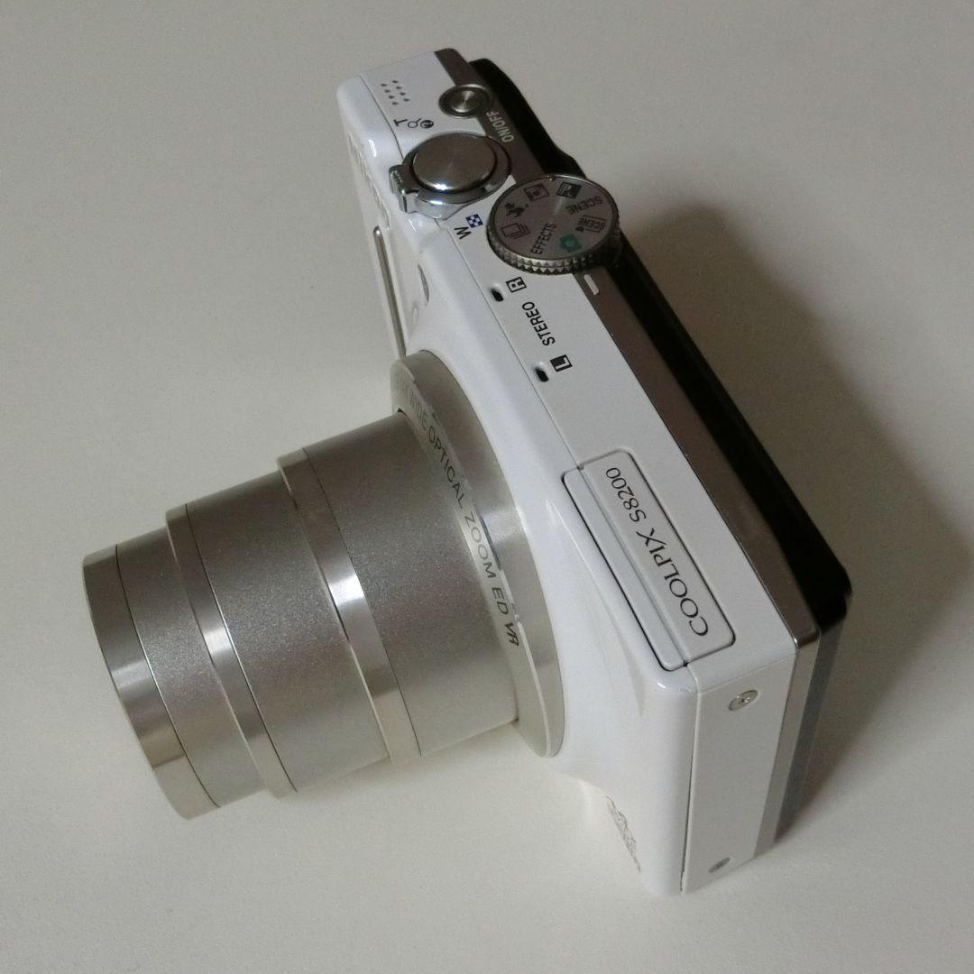 Nikon COOLPIX S8200 ホワイト