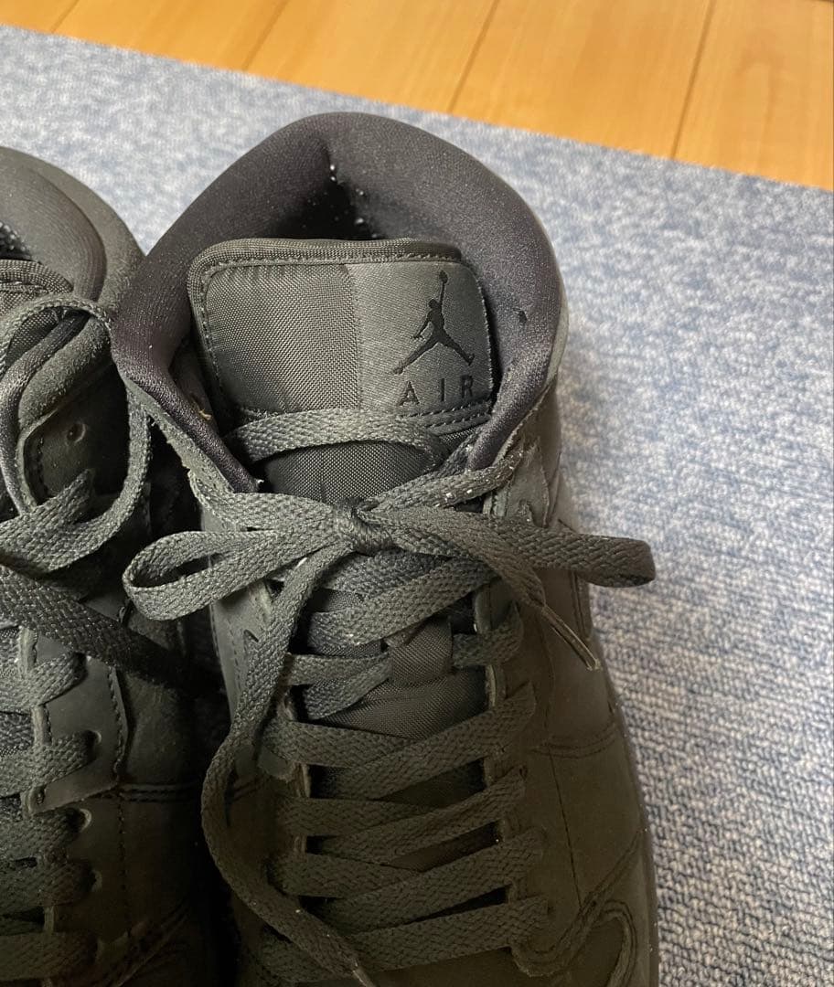 ☆送料込み☆ NIKE AIRJORDAN1 スニーカー　MID SEクラフト