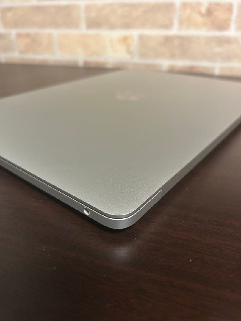 Apple MacBook Pro 13インチ M2 8GB 本体のみ　元箱無し