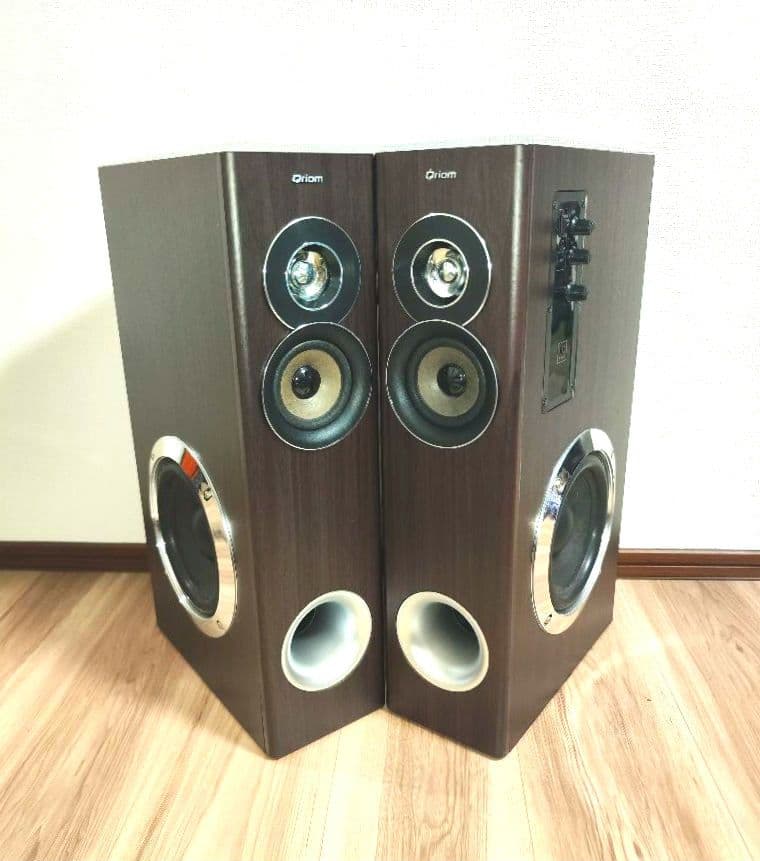 希少名品☆　Qriom　タワースピーカー