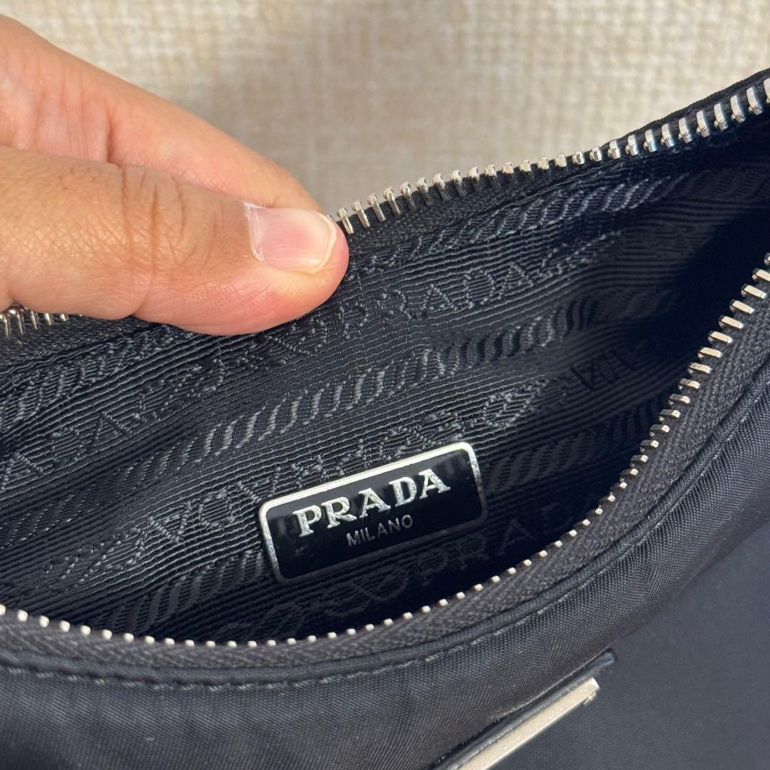 ずんだ餅PRADA Re-Edition 2005 Re-Nylon