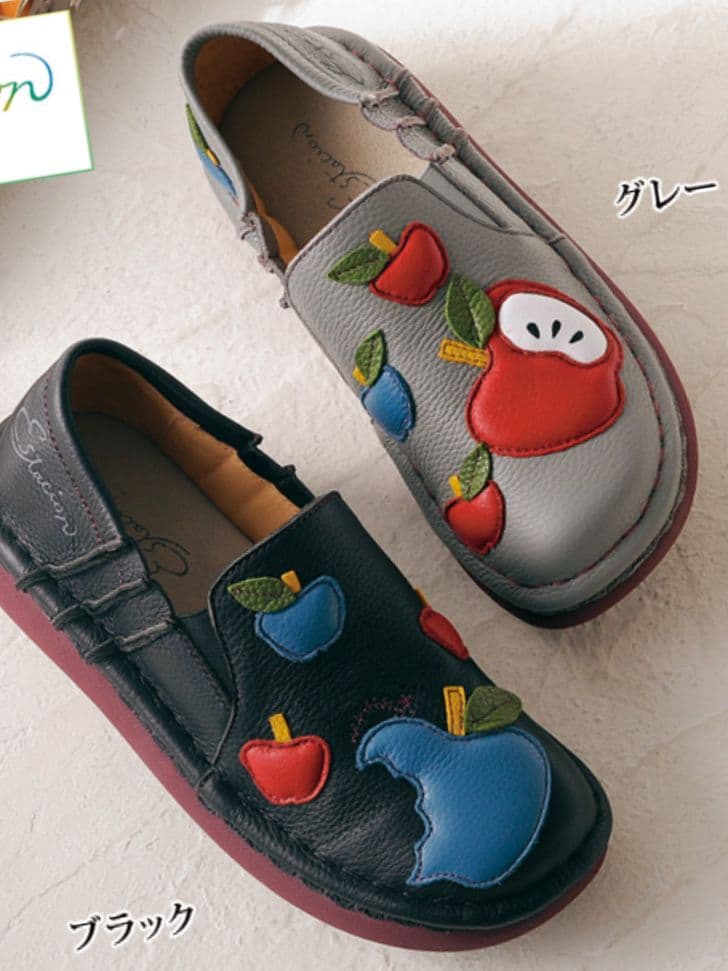 Estacion フルーツモチーフ ウォーキングシューズ グレー