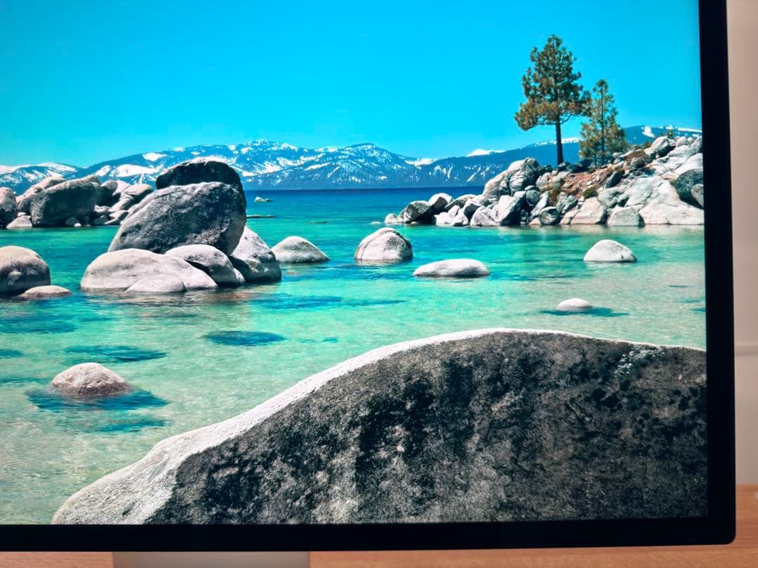 k*o様 Studio Display - 標準ガラス - 傾きと高さを調整でき