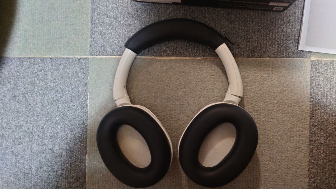 シリコンカバー付き ULT WEAR ヘッドホン wh-ult900n