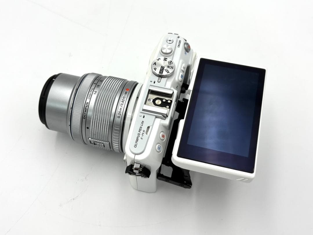 【稼動品】一眼レフカメラ　オリンパス　PEN Life　E-PL6　レンズ付き