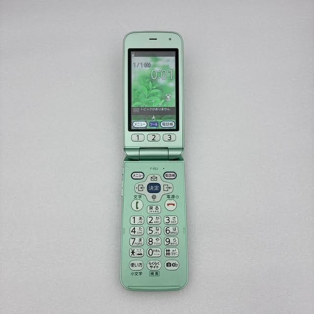 【良品】docomo らくらくホン 8GB ミントグリーン フィーチャーフォン